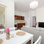 Pool & Cozy Bukowinska By Solarento Apartment
